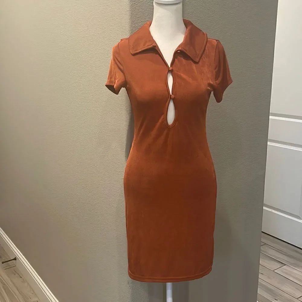 UrbanโOutfitter Pumpkin Spice Mini Body Con Stretch Dress SizeโM